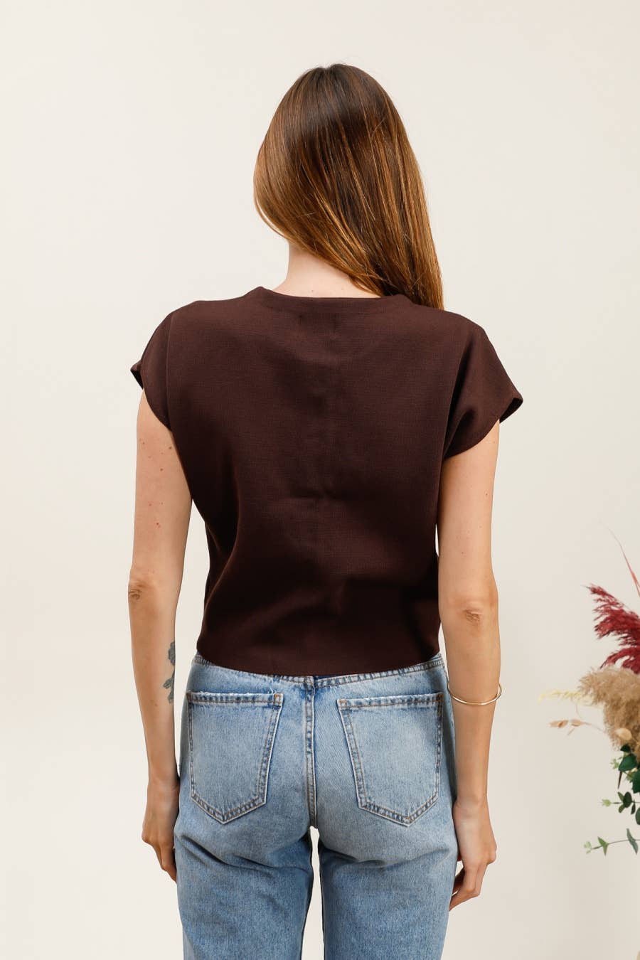 Gilet court maille unie avec détail boutons cœur dorés LZ002