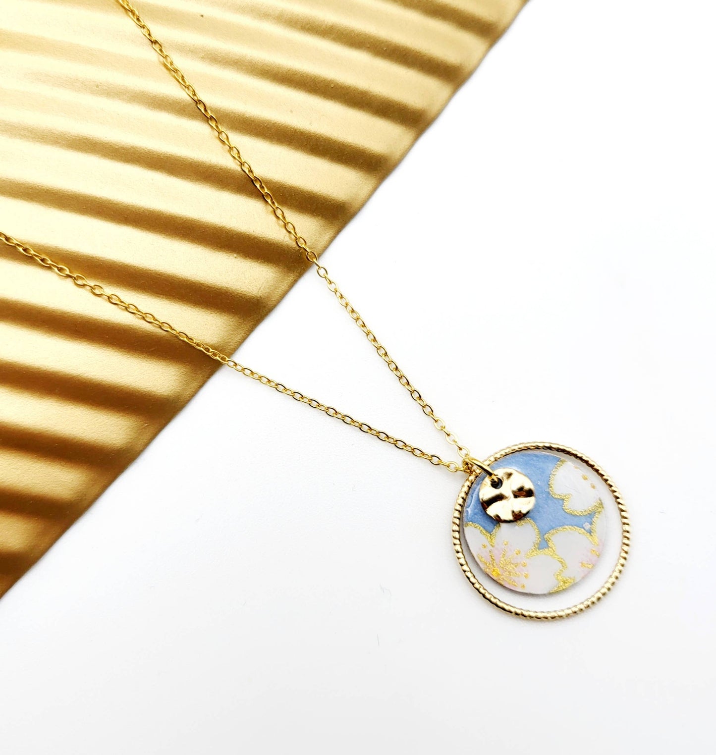 Collier Hinata