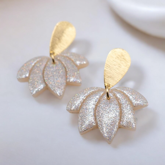 Boucles d'oreilles florales à effet holographique