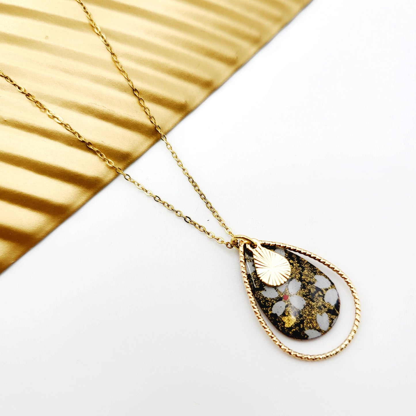 Collier Jin / 9 Modèles