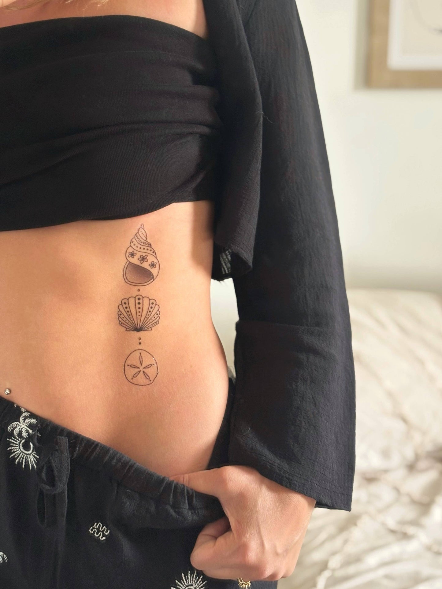 Parure de tatouages éphémères "Tiki Bloom"