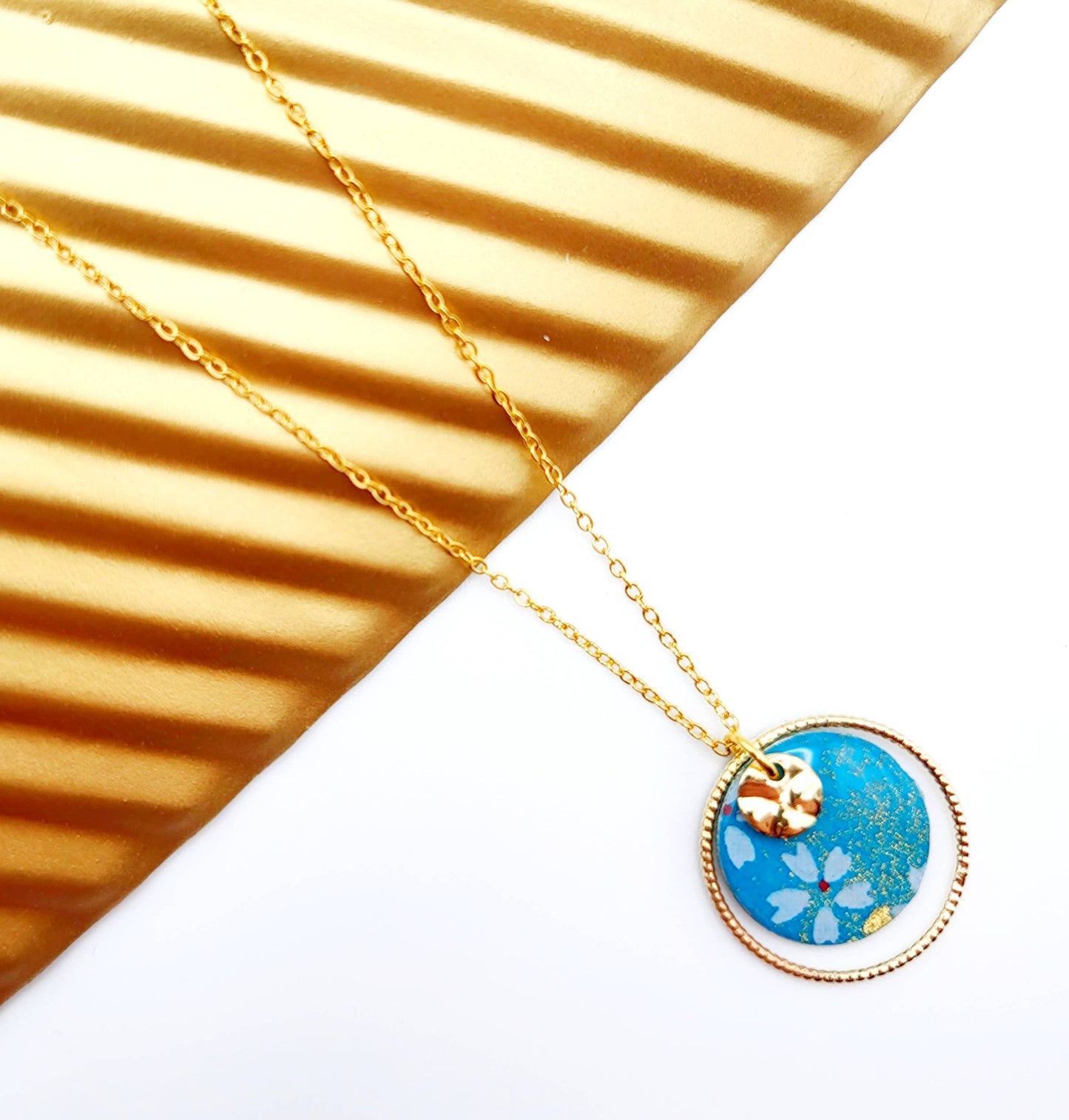 Collier Hinata